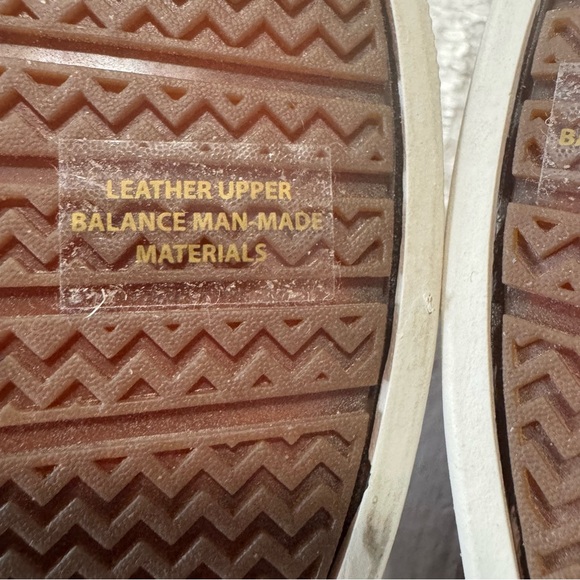 Spenco Santa Barbara Rivet NEW size 5.5 Elderberry Suede Sip On Loafer Sneaker - Picture 9 of 14